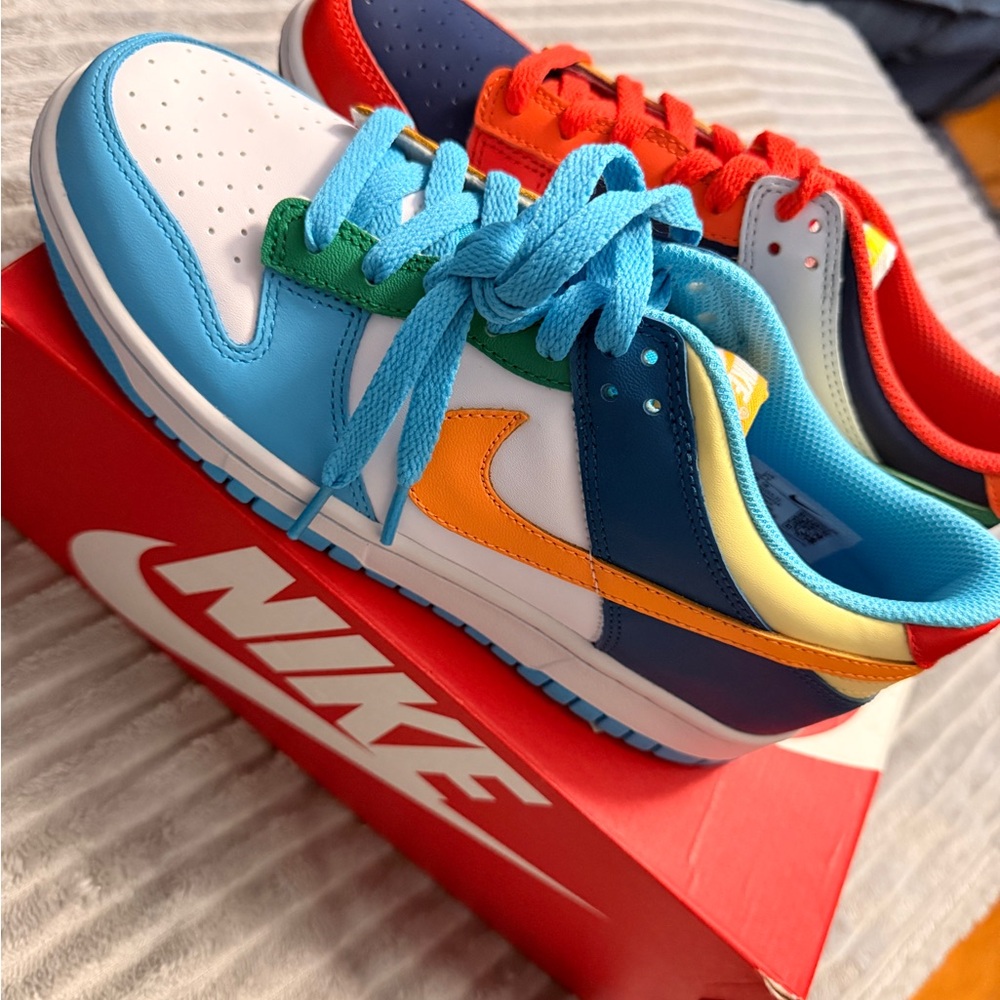 Nike Red and White Box